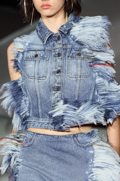 Look 46